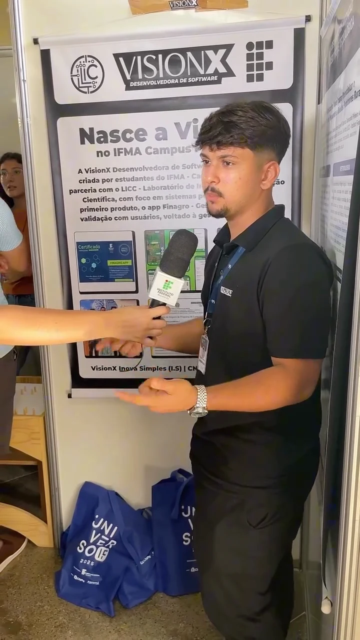 Entrevista no estande da VisionX durante o Universo IF 2025